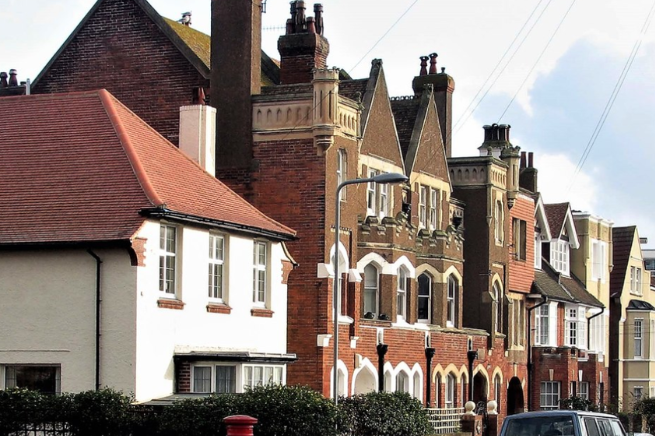 Electric Heating in Bexhill-on-Sea: Seaside Living, Smart Heating